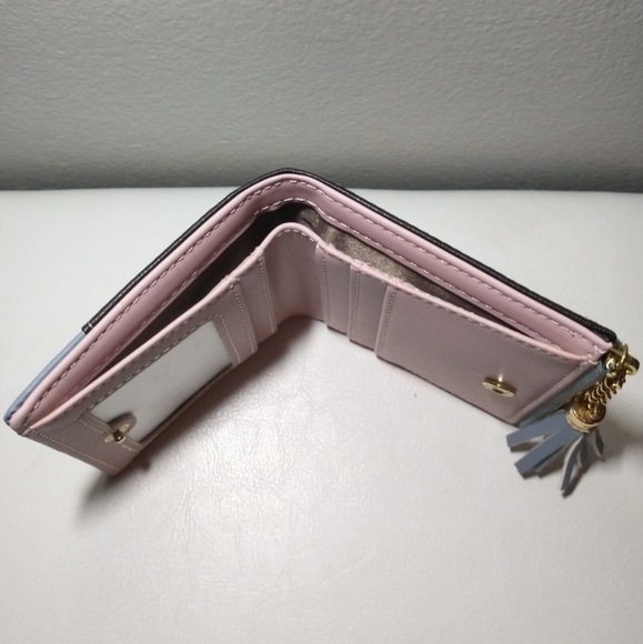 NWOT Tricolor Wallet with Tassel and Heart Charm - Picture 5 of 11